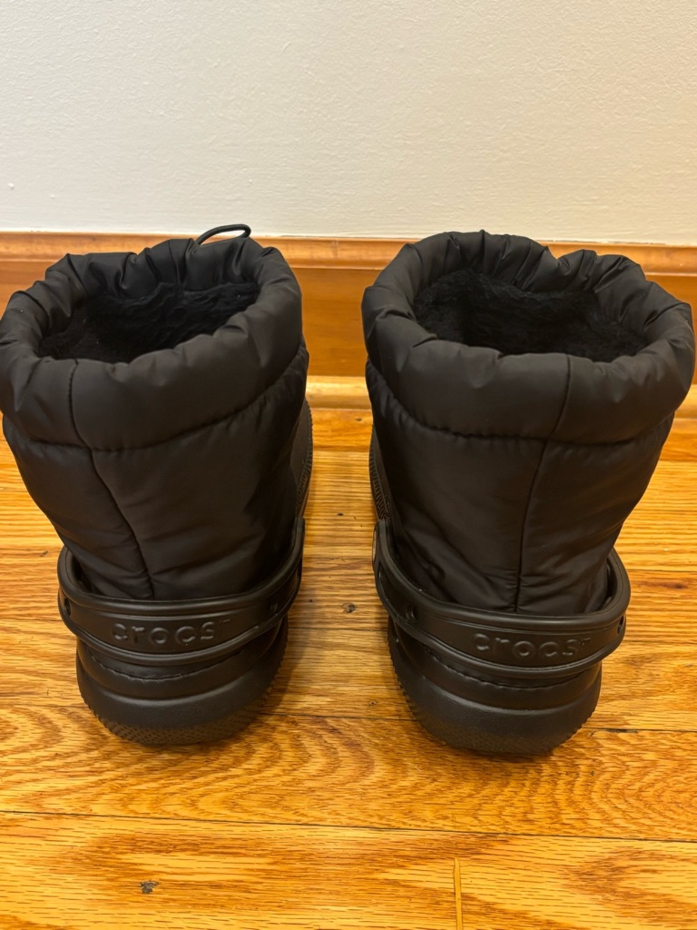 CROCS Black Women's Insulated Ankle Booties - Picture 3 of 8